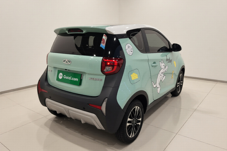 奇瑞 小蚂蚁 2022款 改款 甜粉款 半糖版 三元锂 30.6kWh 30kW 301km车身外观7