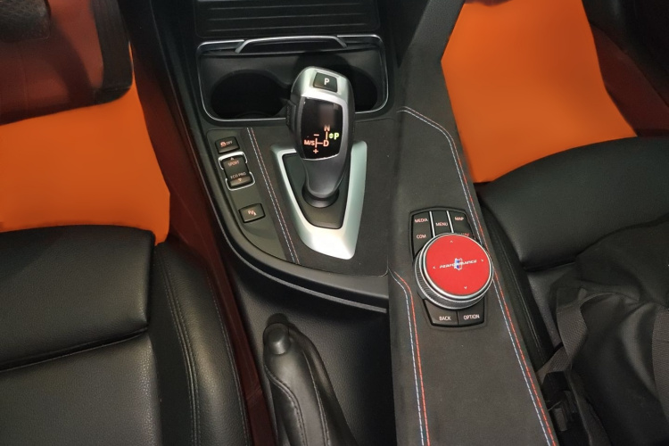 宝马3系GT 2020款 320i M运动套装局部细节18