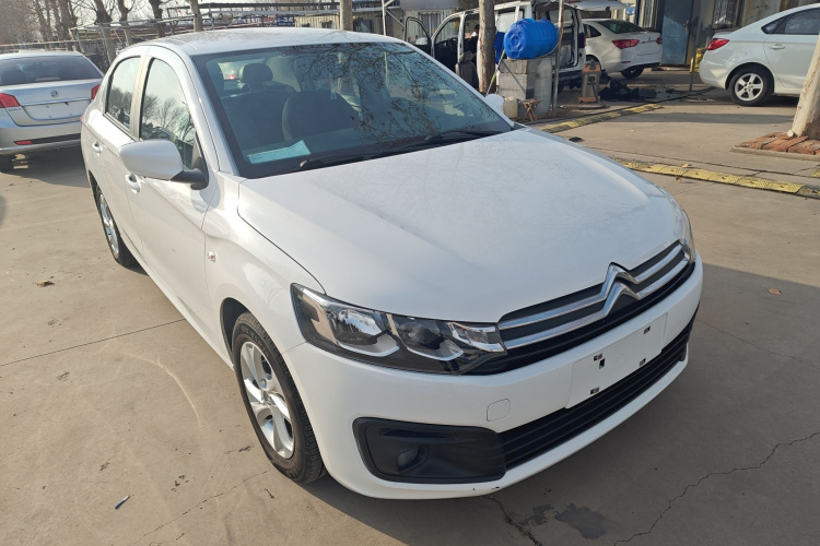 雪铁龙 爱丽舍 2017款 1.6L 手动时尚型车身外观3