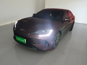 比亚迪 海豹07 DM-i 2025款 DM-i 1.5L 125km 尊贵型