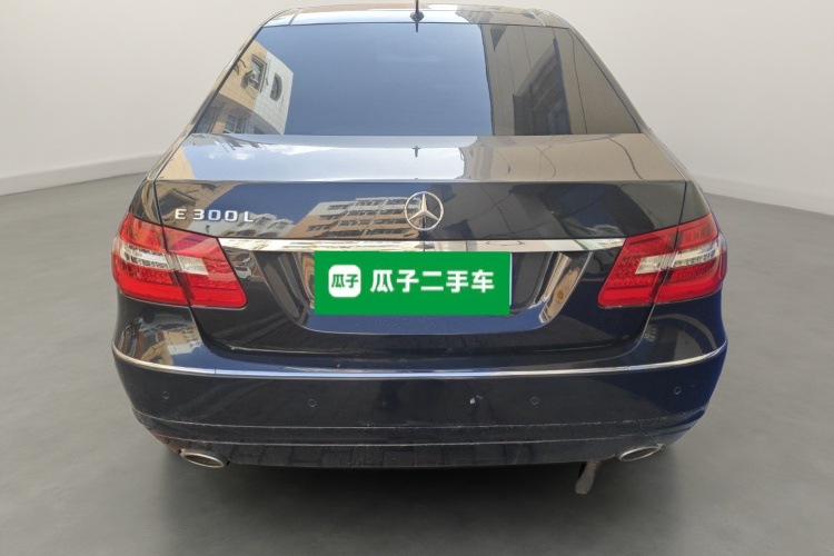 奔驰E级 2012款 E 300 L 时尚型车身外观6