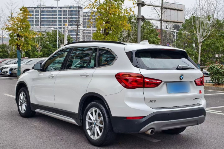 宝马X1 2019款 sDrive18Li 时尚型车身外观6003