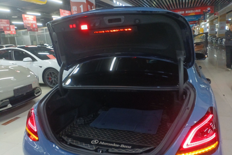 奔驰C级 2019款 C 260 运动版局部细节23