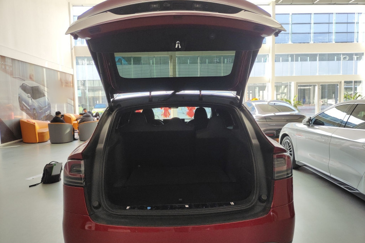 特斯拉 Model X 2023款 双电机全轮驱动版局部细节23