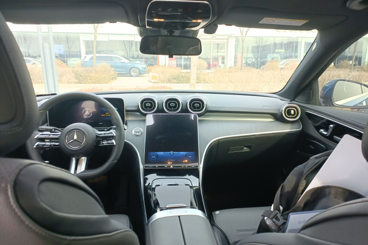 奔驰C级 2022款 改款 C 200 L 运动版中控内饰12