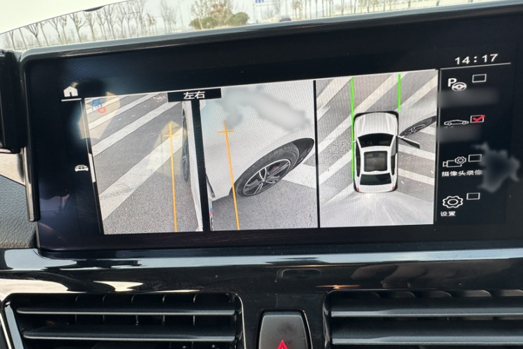 宝马1系 2021款 120i M运动版中控内饰7007