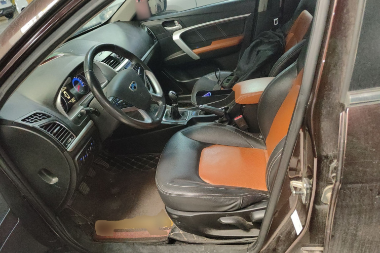 吉利汽车 帝豪 2016款 两厢RS 1.5L 手动向上版中控内饰19