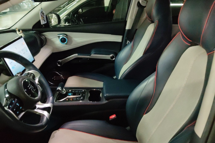 比亚迪 元PLUS 2022款 430KM 尊贵型局部细节19