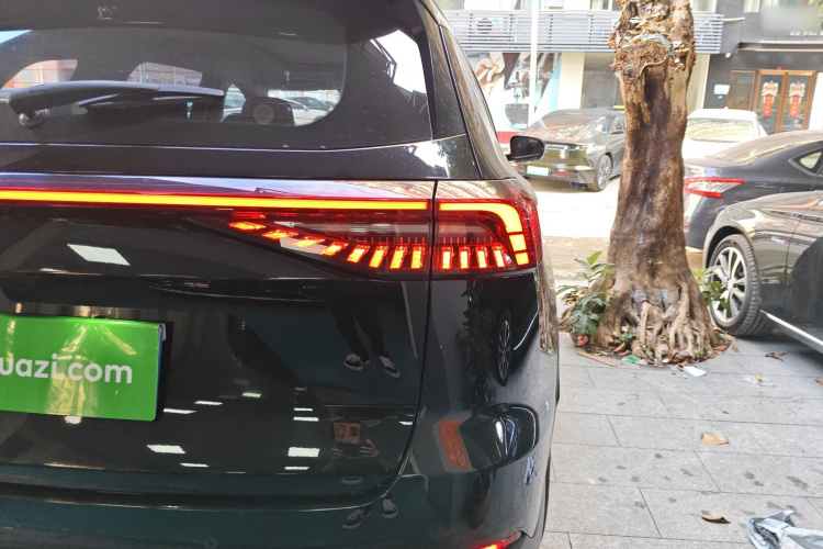 奇瑞 瑞虎8 PRO 2022款 390T 两驱天穹版 5座车身外观6003