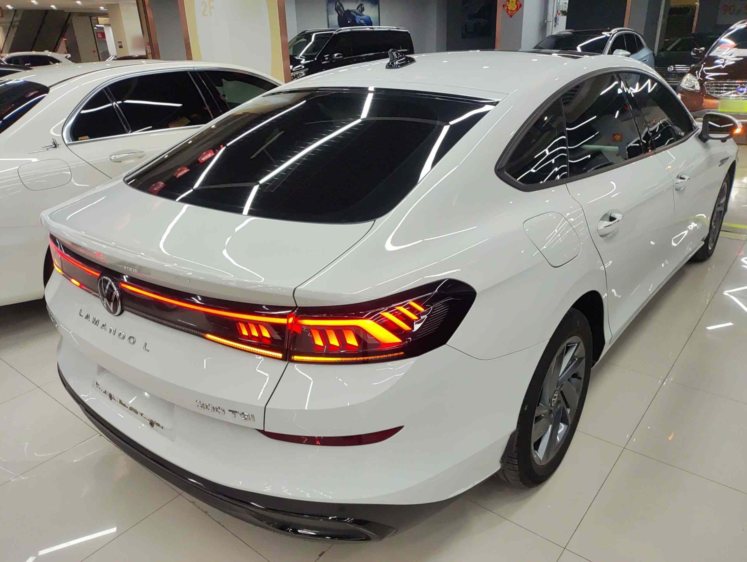 大众 2024款 凌渡L 200TSI DSG潮辣版(5)