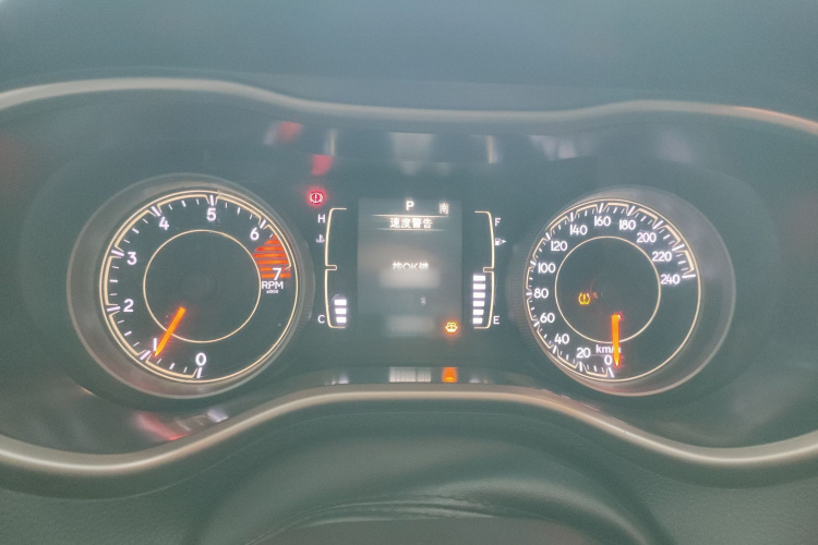 Jeep 自由光 2016款 2.4L 领先版局部细节14