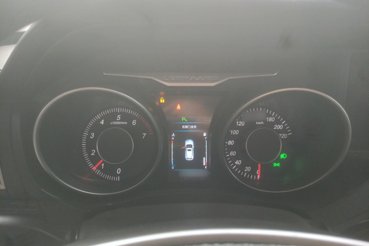 猎豹汽车 猎豹CS10 2017款 2.0T 手动卓越型局部细节14