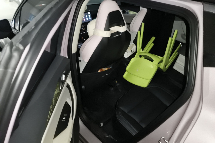 领克06 2023款 Remix 1.5T Shero中控内饰21