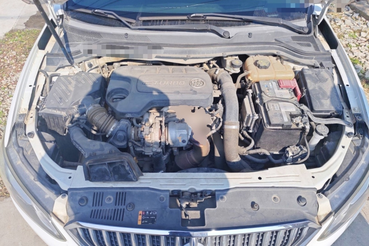 别克 英朗 2015款 18T 双离合豪华型局部细节24