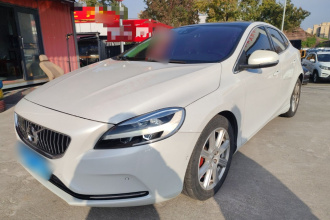 沃尔沃V40 2017款 T3 智雅版