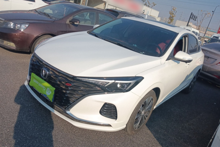 长安 逸动 2021款 PLUS 蓝鲸NE 1.4T GDI DCT旗舰型车身外观4