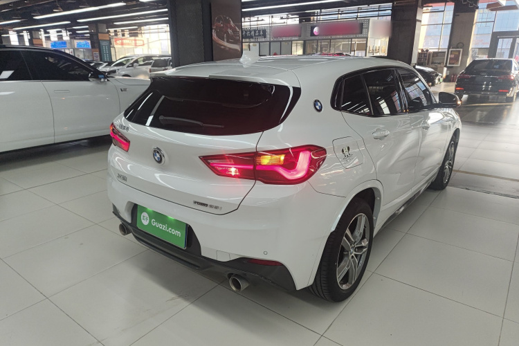 宝马X2 2020款 sDrive25i 领先型M运动套装车身外观7