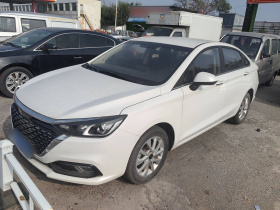 北京汽车 北京U5 2020款 1.5L 手动豪华版 国VI