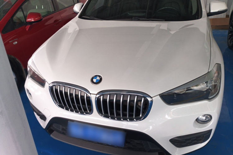 宝马X1 2016款 sDrive18Li 时尚型车身外观6001