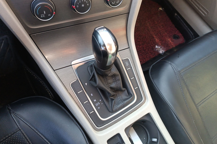 大众 高尔夫 2014款 1.4TSI 自动舒适型局部细节18