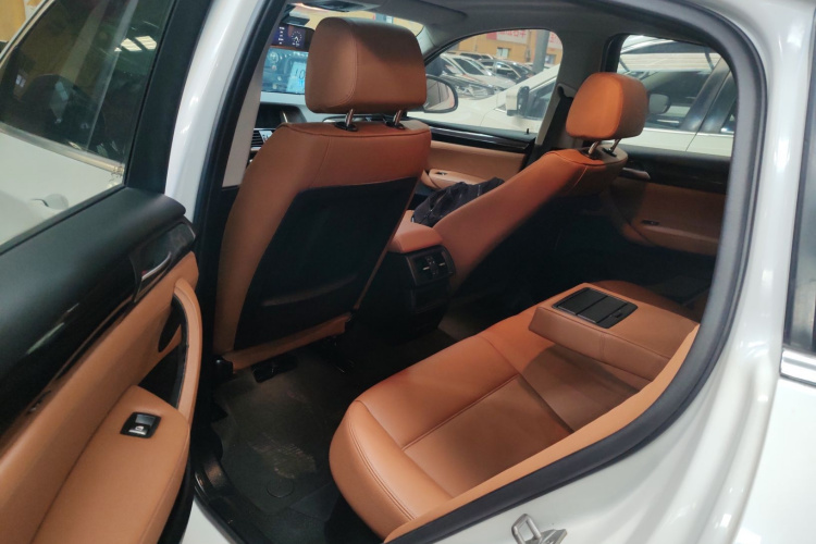 宝马X4 2014款 xDrive20i X设计套装中控内饰7004