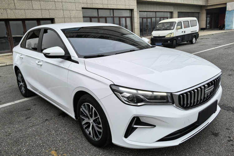 吉利汽车 帝豪 2025款 第4代 1.5L CVT龙腾版车身外观6003