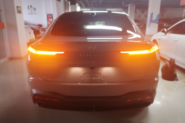 乐道L60 2024款 60kWh 后驱版车身外观6004