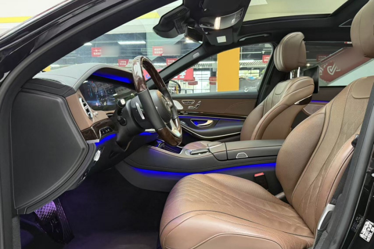 奔驰 迈巴赫S级 2019款 改款 S 450 4MATIC中控内饰7002