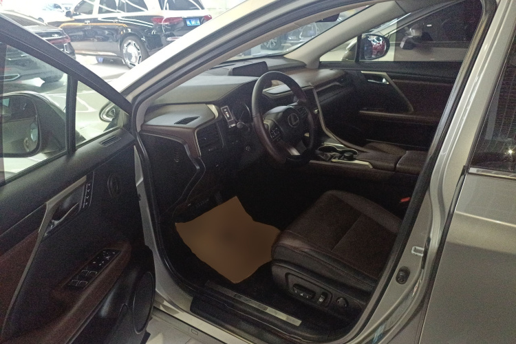 雷克萨斯RX 2016款 300 两驱舒适版 国VI中控内饰20