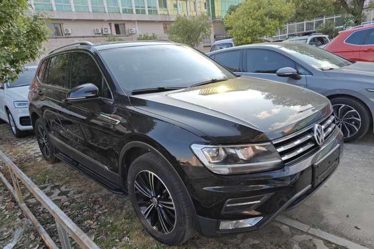 大众 途观L 2020款 330TSI 自动两驱全景舒适版 国VI车身外观3