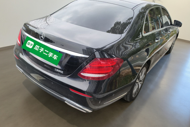 奔驰E级 2019款 E 260 L车身外观7