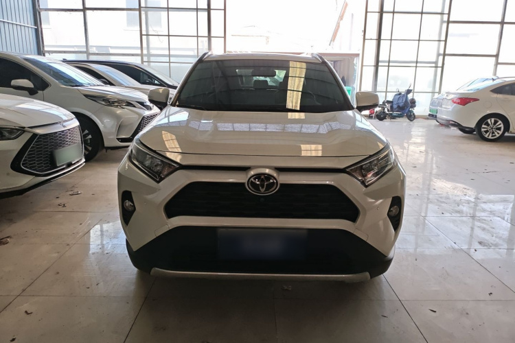 丰田 RAV4荣放 2020款 2.0L CVT两驱风尚版车身外观2