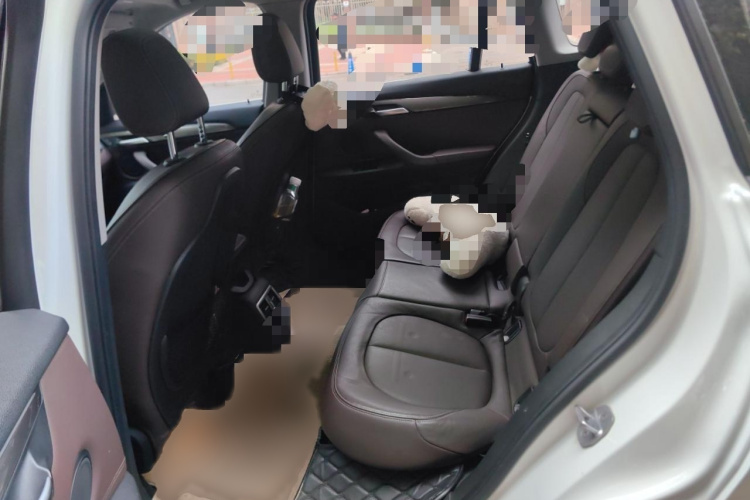 宝马X1 2018款 xDrive20Li 尊享型中控内饰7004