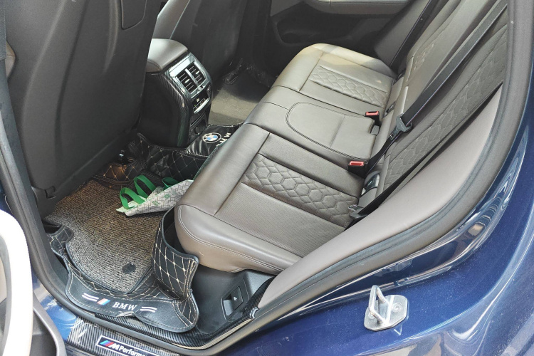 宝马X3 M 2019款 X3 M雷霆版中控内饰21