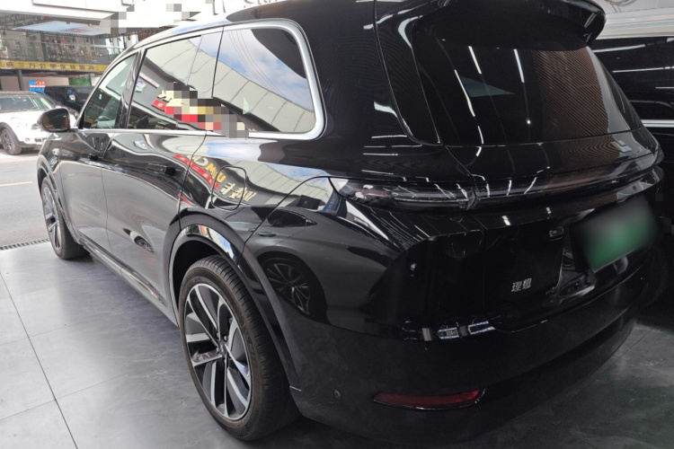 理想汽车 理想L9 2024款 Ultra车身外观4