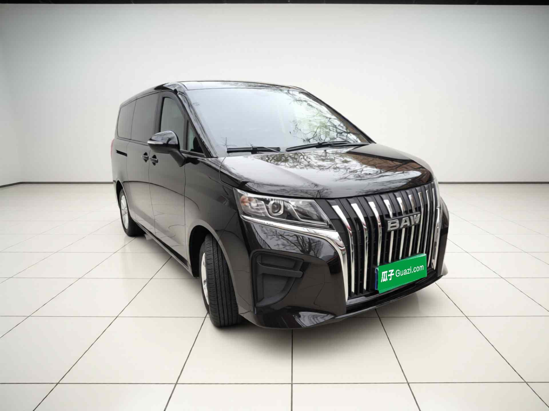 BAW北汽制造 锐胜王牌M7 2023款 2.0L 自动长轴创享型 7座(3)