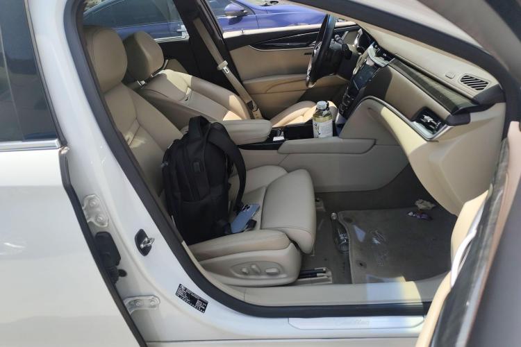 凯迪拉克XTS 2014款 28T 铂金版局部细节41