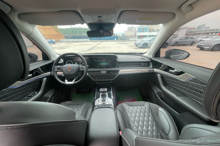 红旗HS5 2019款 2.0T 智联旗享四驱版车身外观6008