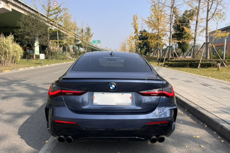 宝马4系 2022款 425i M运动曜夜套装车身外观6005