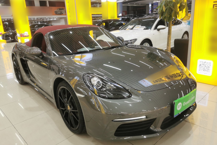 保时捷718 2020款 Boxster 2.0T车身外观3