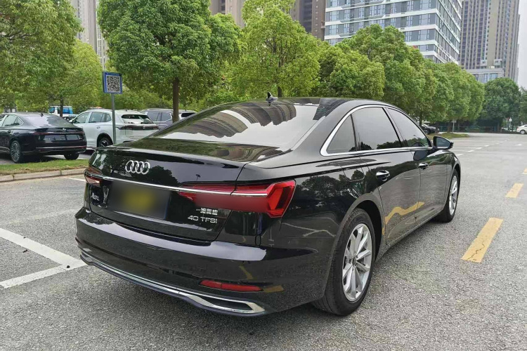 奥迪A6L 2024款 40 TFSI 豪华致雅型车身外观6004