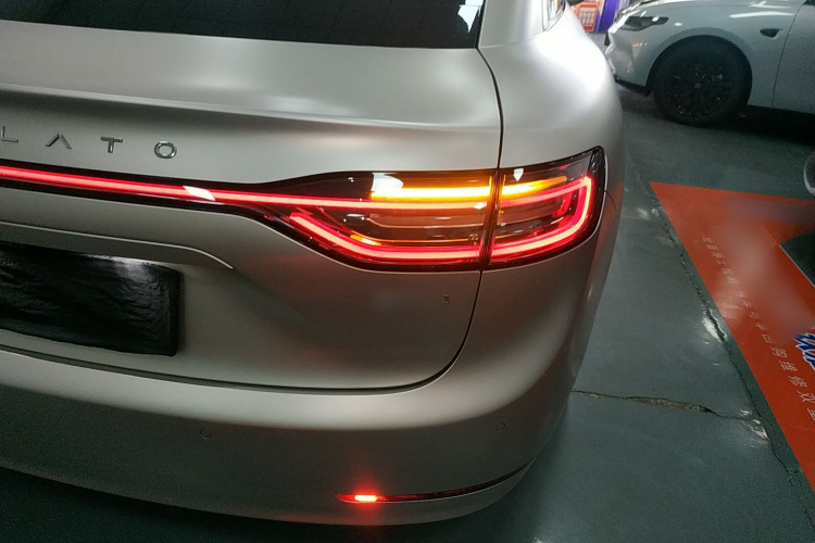 鸿蒙智行 享界S9 2024款 纯电 Ultra 四驱旗舰版车身外观6006