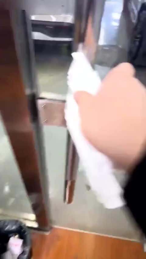 奔驰E级 2021款 E 300 L 时尚型讲解2