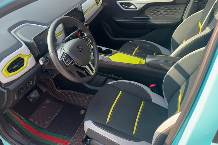 思皓 花仙子 2021款 集美版 302km 豪华型中控内饰7001