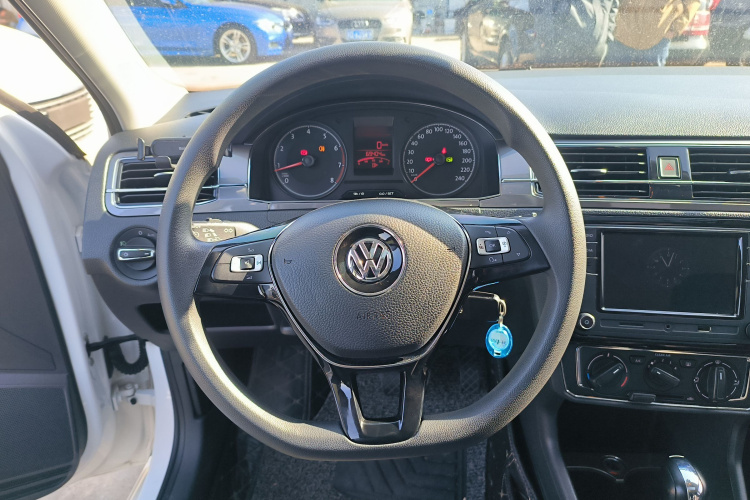 大众 桑塔纳 2016款 1.6L 自动舒适版中控内饰13