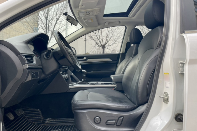 哈弗H6 2018款 红标 运动版 1.5T 手动两驱精英型局部细节19