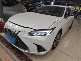 雷克萨斯ES 2025款 300h 臻享版
