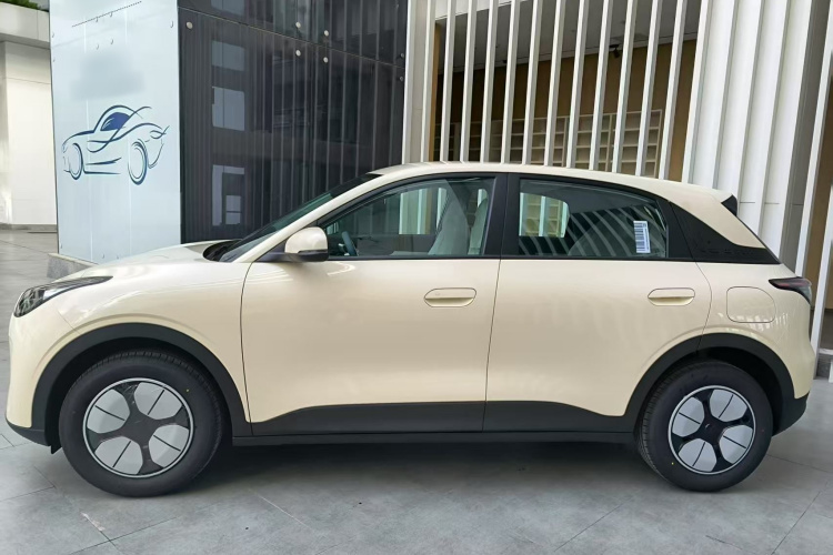 吉利银河 星愿 2026款 310km 青春版车身外观6002