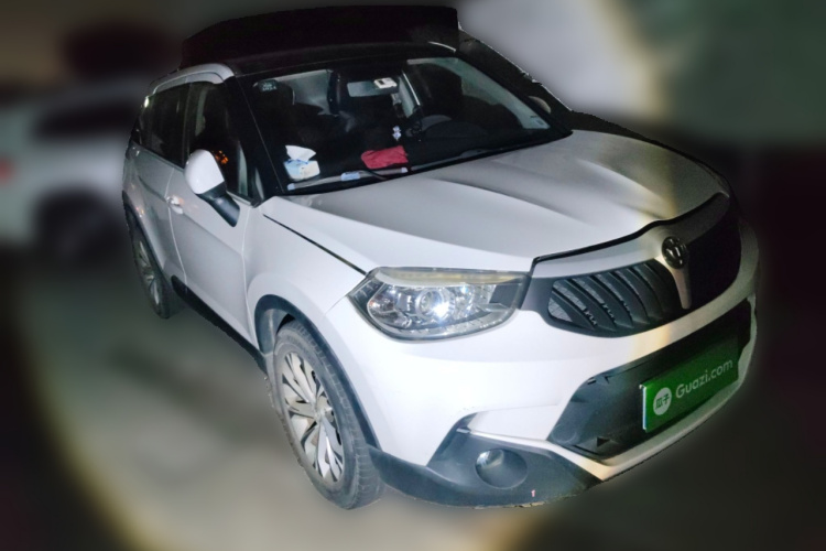 中华V3 2016款 1.5L 手动舒适型车身外观3