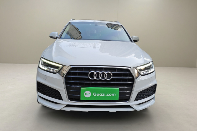 奥迪Q3 2018款 35 TFSI 运动型典藏版车身外观2